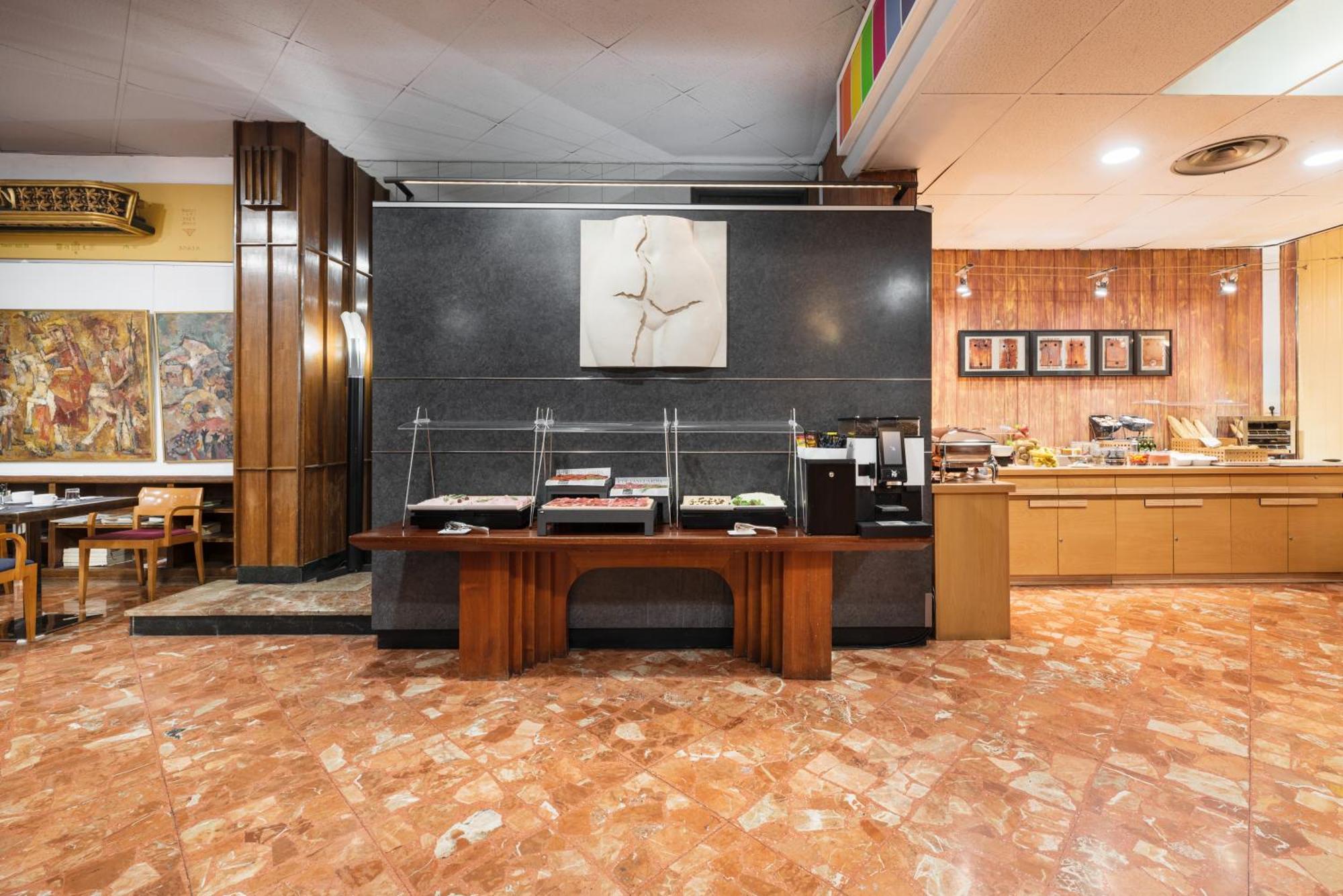 Crisol Quindos Hotel