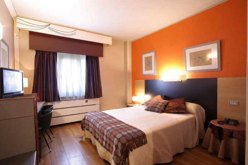 Hotel Crisol Quindos 3*